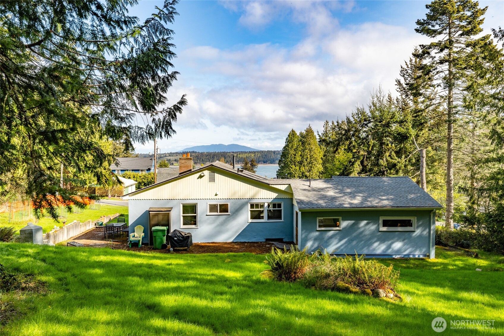2601 17th Street , Anacortes, WA 98221