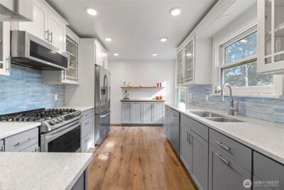 2601 17th Street , Anacortes, WA 98221 - Photo 9