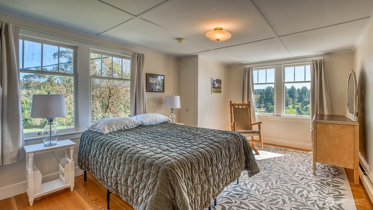 445 Point Lawrence Road , Orcas Island, WA 98245