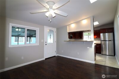 401 37th Street SE #104, Auburn, WA 98002 - Photo 4