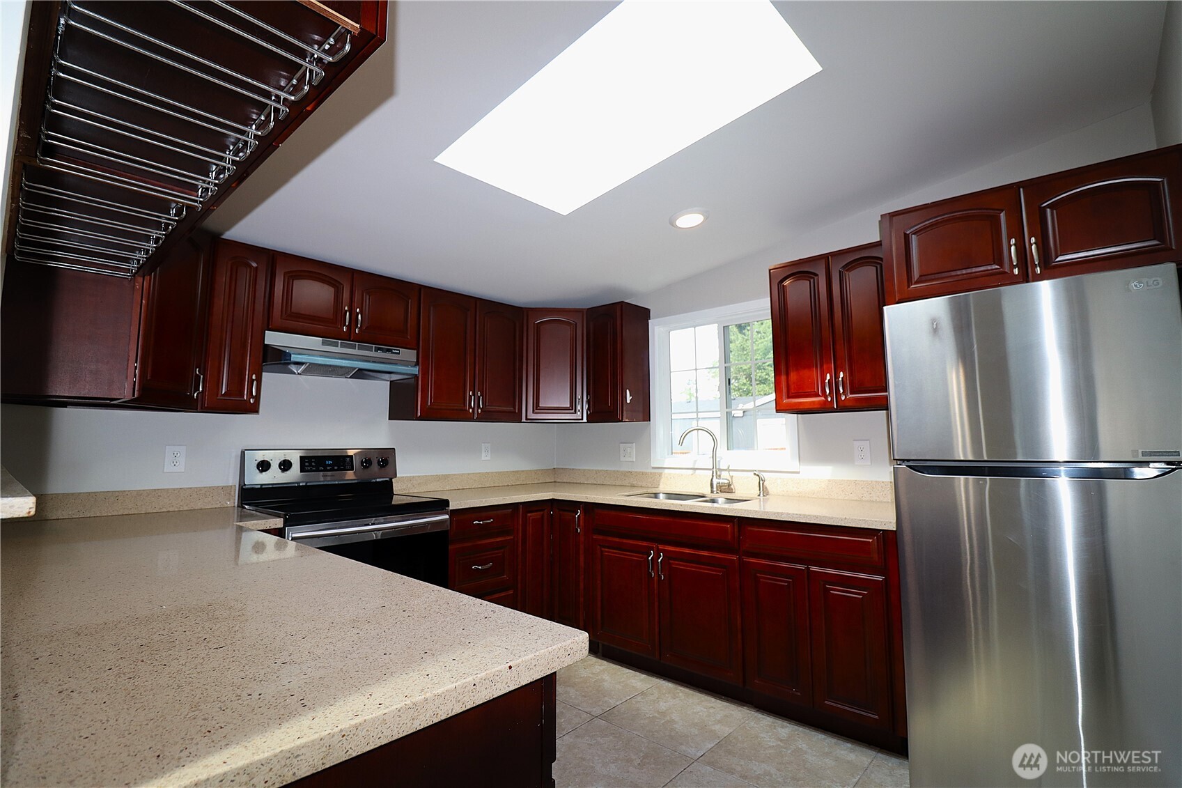 401 37th Street SE #104, Auburn, WA 98002