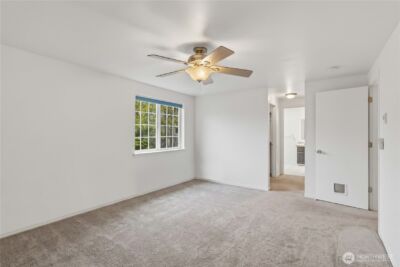10513 SE 250th Place #F103, Kent, WA 98030 - Photo 6