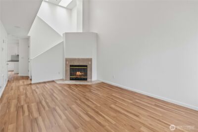 10513 SE 250th Place #F103, Kent, WA 98030 - Photo 4