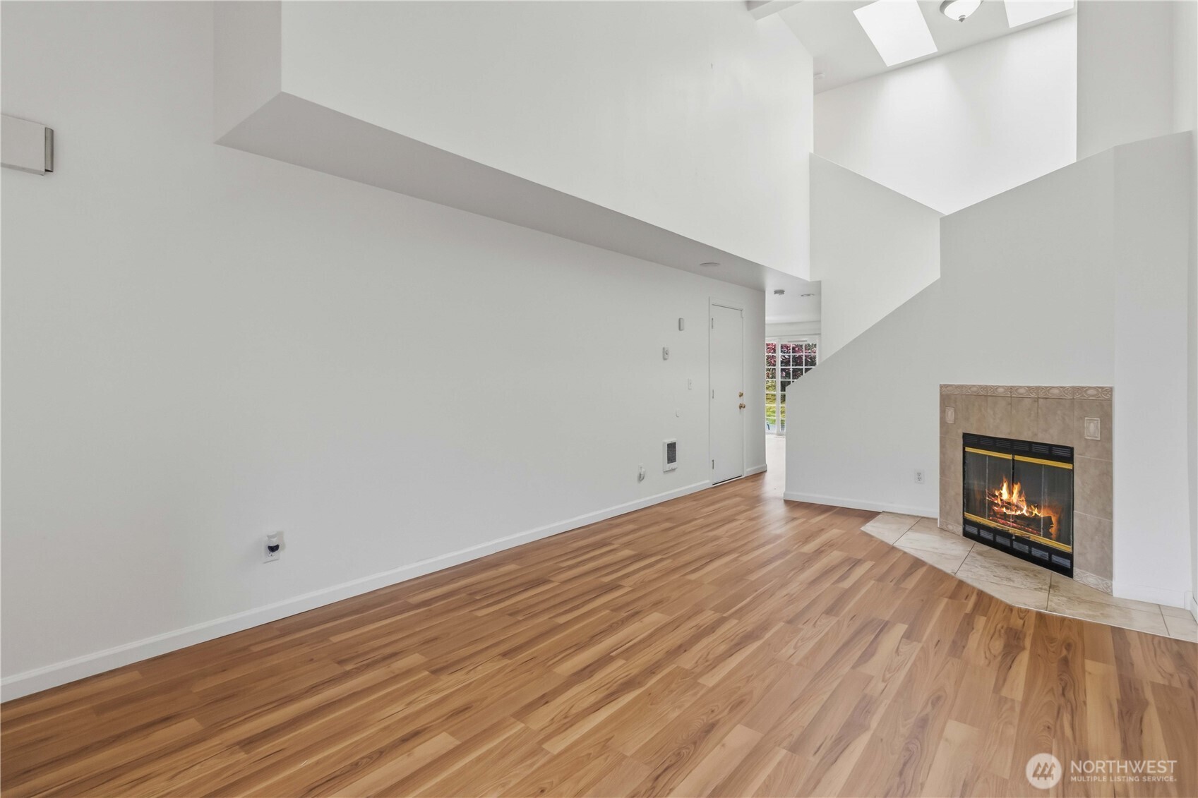 10513 SE 250th Place #F103, Kent, WA 98030