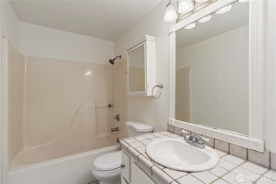 10513 SE 250th Place #F103, Kent, WA 98030 - Photo 21