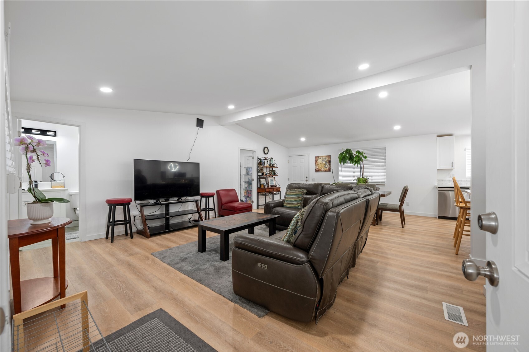 415 Lakeview Rd #K35, Lynnwood, WA 98087