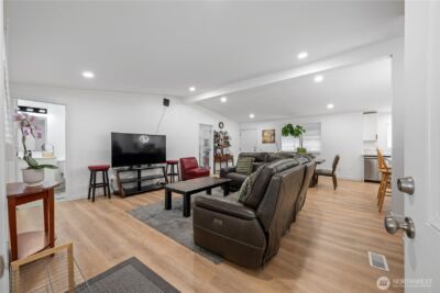 415 Lakeview Rd #K35, Lynnwood, WA 98087 - Photo 5