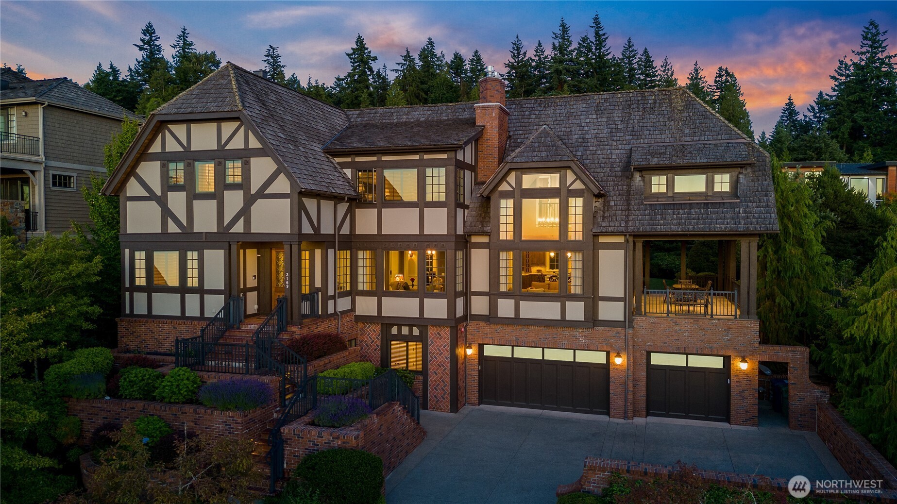 3169 NE Harrison Street , Issaquah, WA 98029