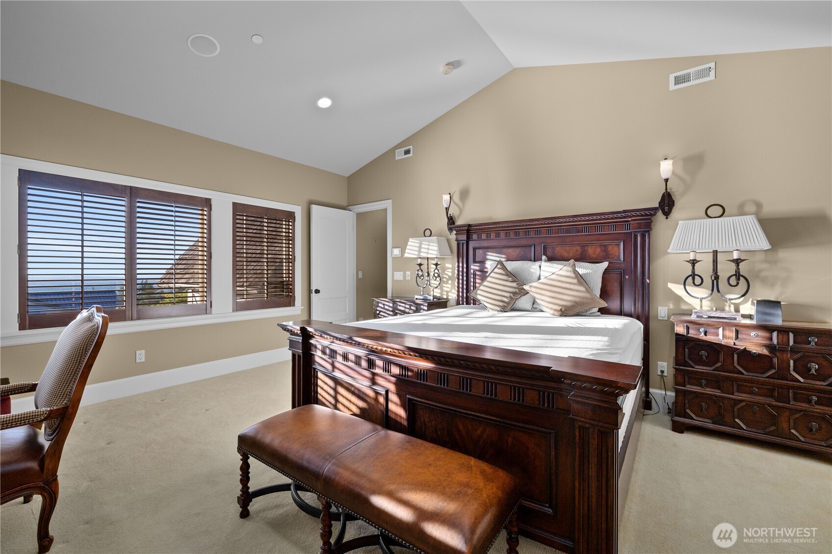 3169 NE Harrison Street , Issaquah, WA 98029