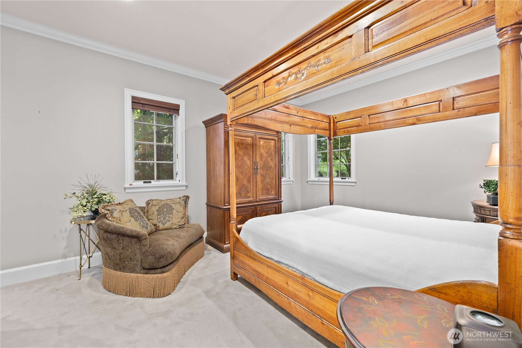 3169 NE Harrison Street , Issaquah, WA 98029