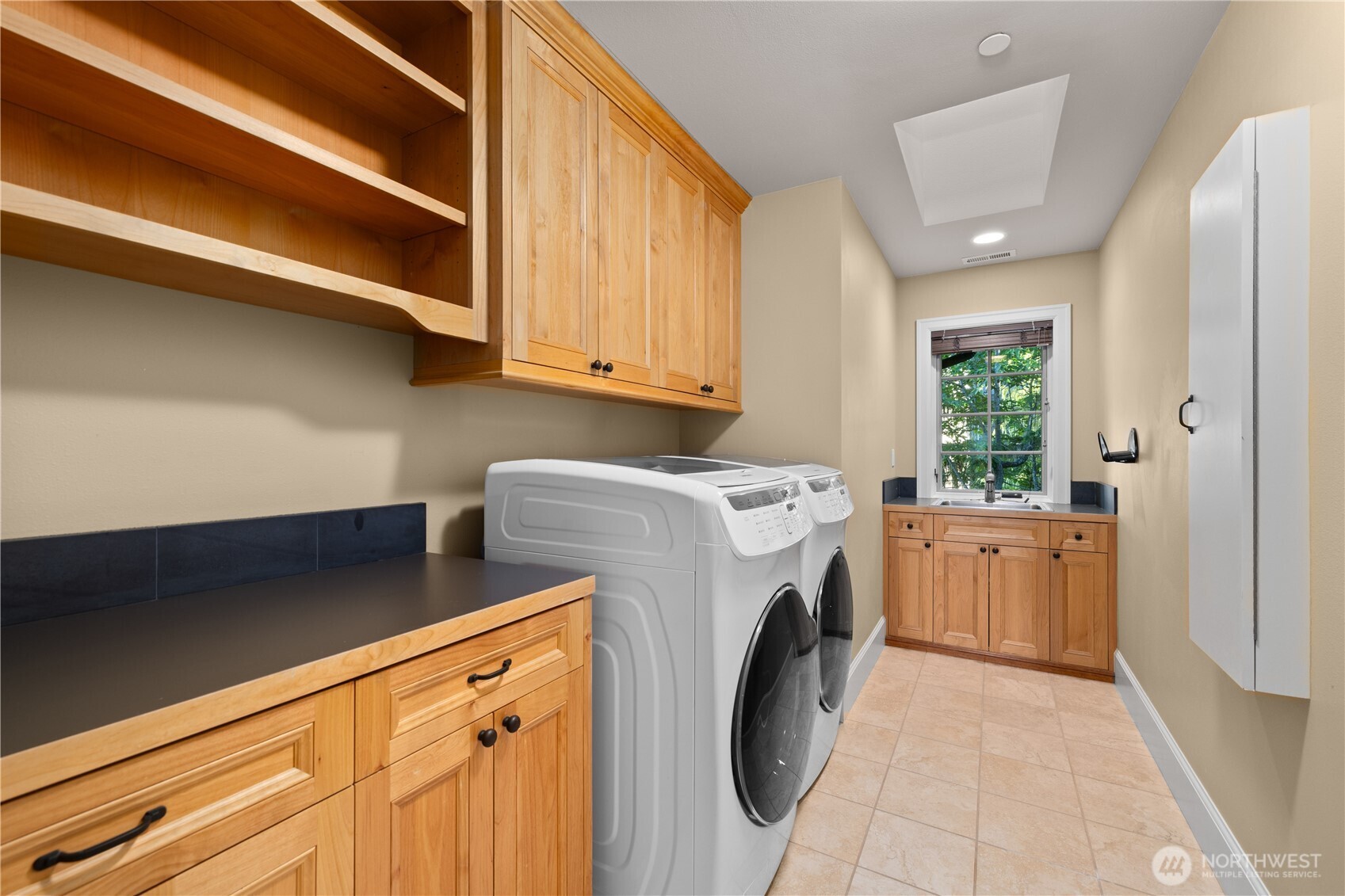 3169 NE Harrison Street , Issaquah, WA 98029