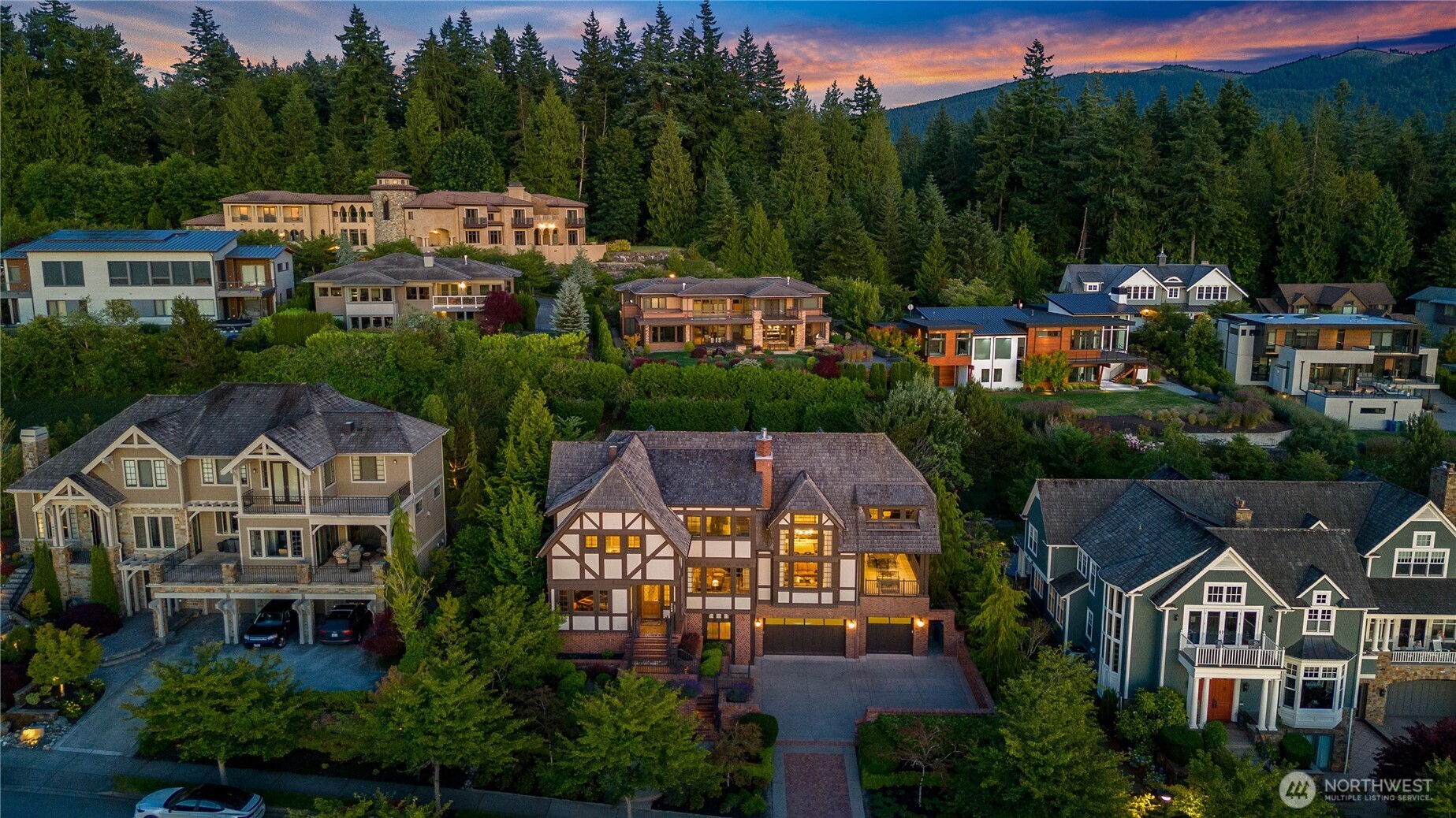 3169 NE Harrison Street , Issaquah, WA 98029