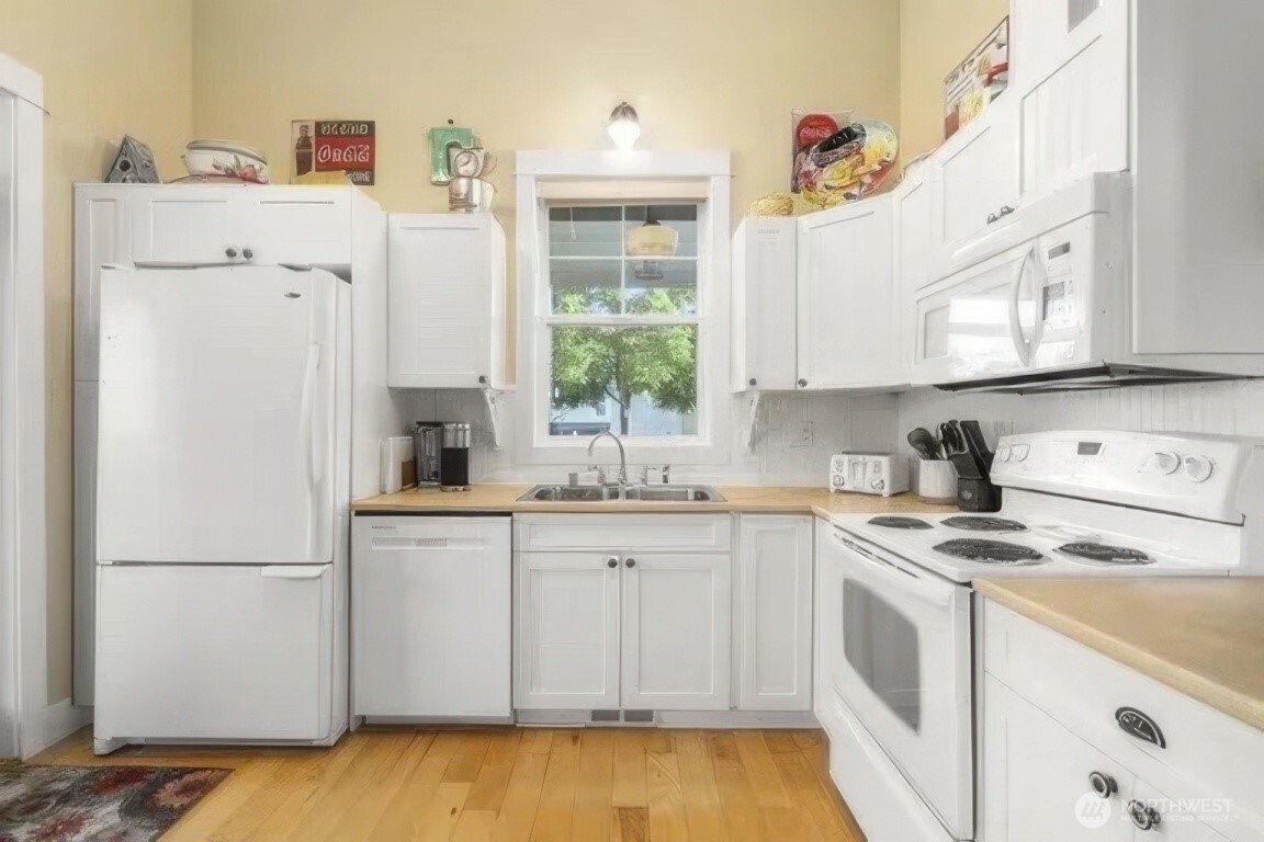 100 Timbuktu Lane , Oroville, WA 98844