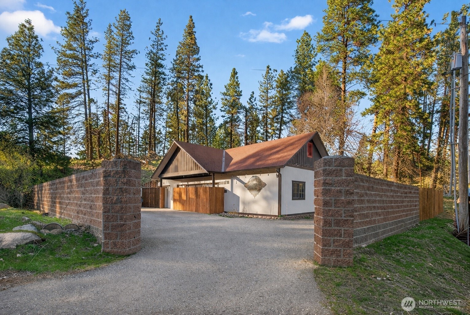 11550 US Highway 2 , Leavenworth, WA 98826