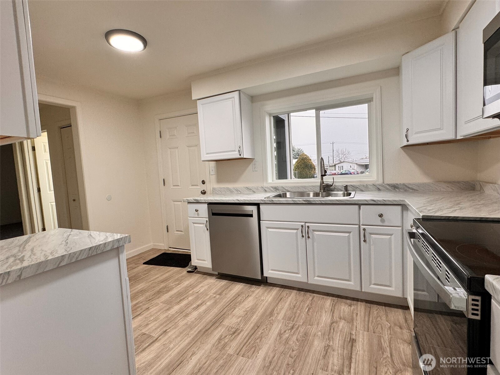 9840 Olympic Drive NE, Moses Lake, WA 98837