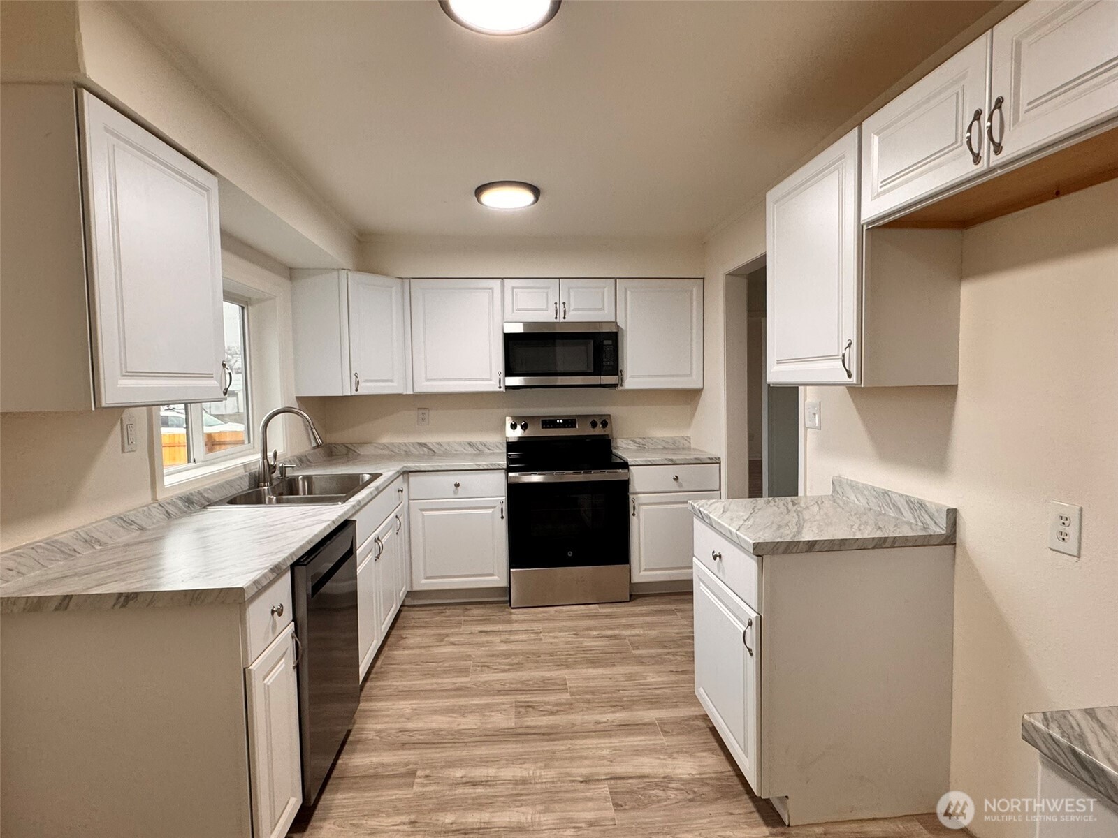 9840 Olympic Drive NE, Moses Lake, WA 98837