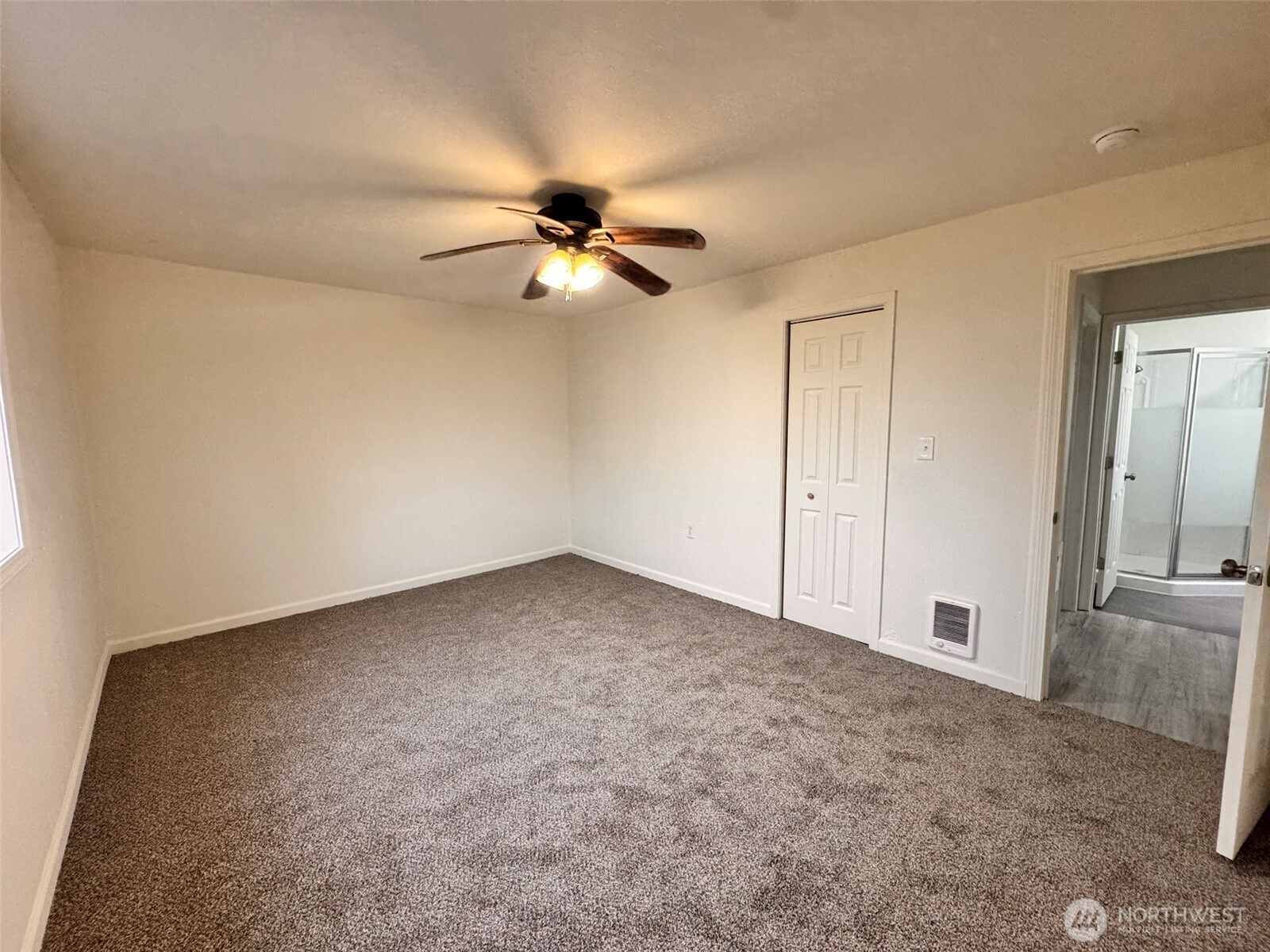 9840 Olympic Drive NE, Moses Lake, WA 98837