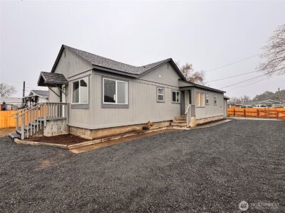 9840 Olympic Drive NE, Moses Lake, WA 98837 - Photo 3