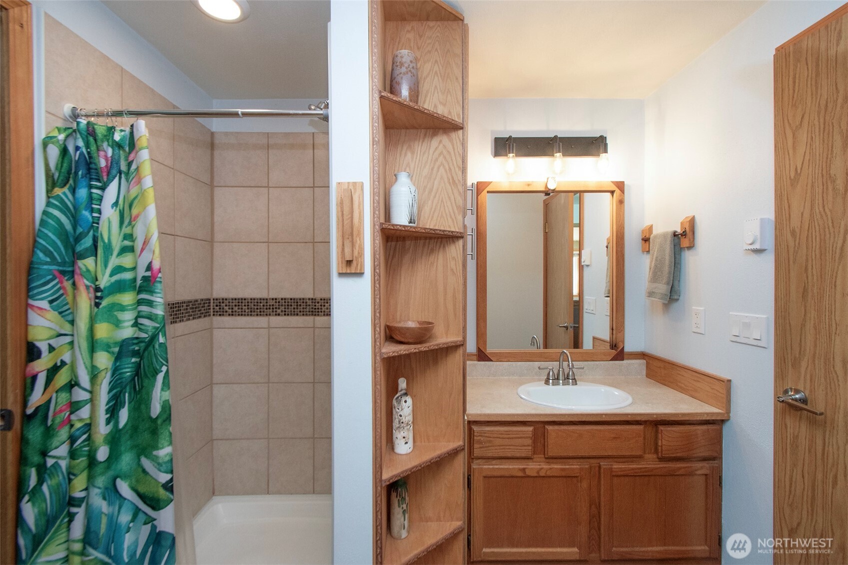 2028 W 5th Street , Port Angeles, WA 98363