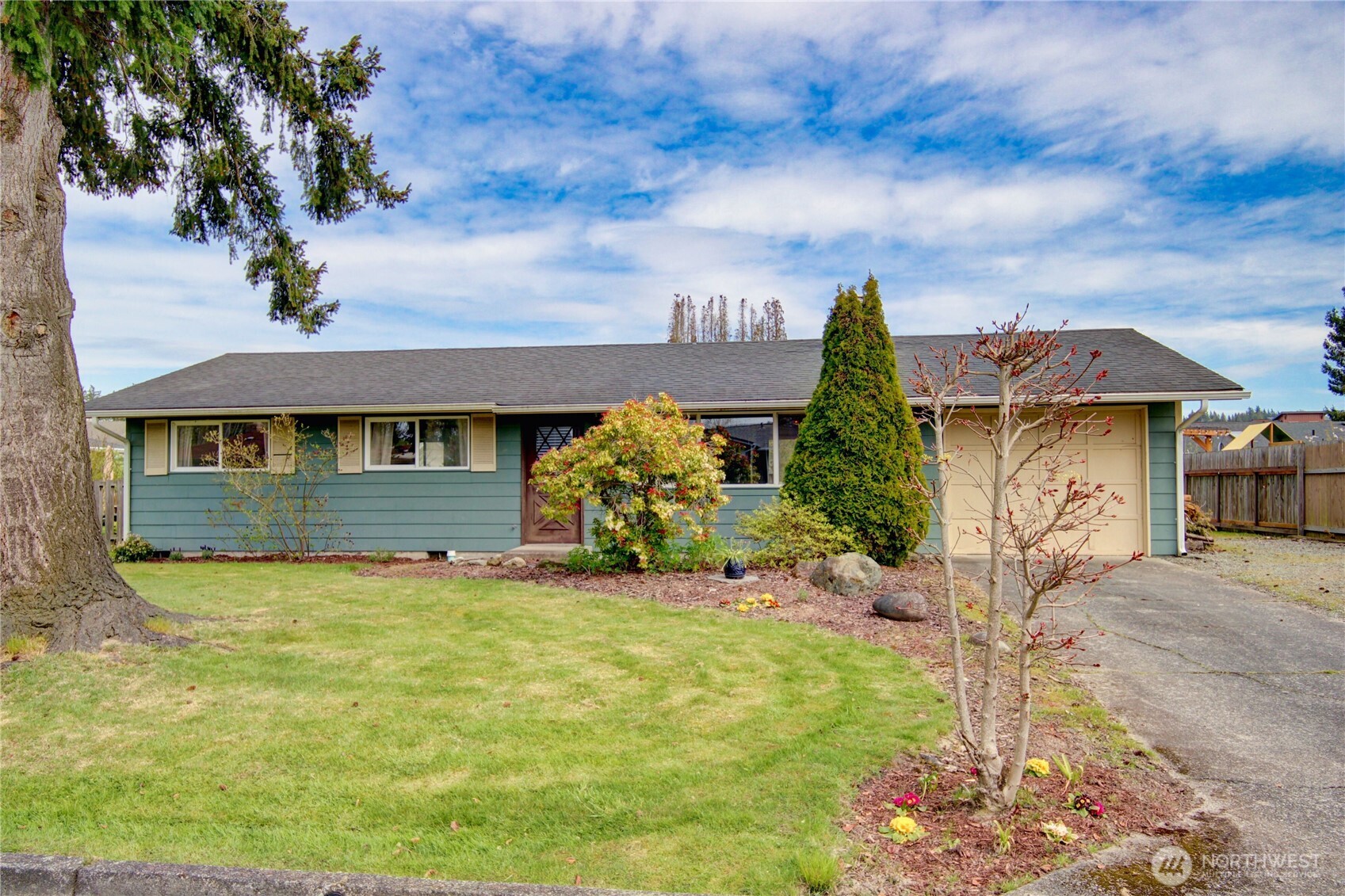 908 S 20th , Mount Vernon, WA 98274