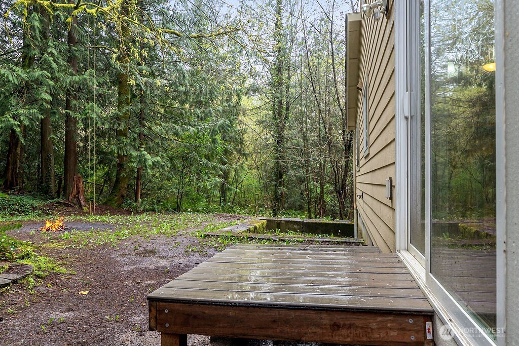 496 Pleasant Drive , Bremerton, WA 98312