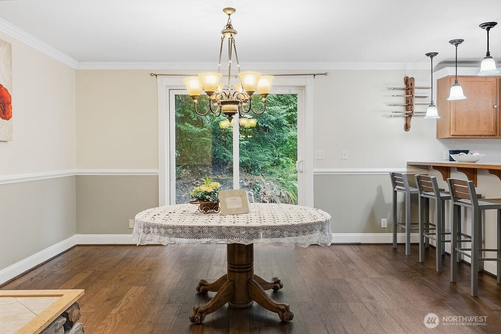 496 Pleasant Drive , Bremerton, WA 98312
