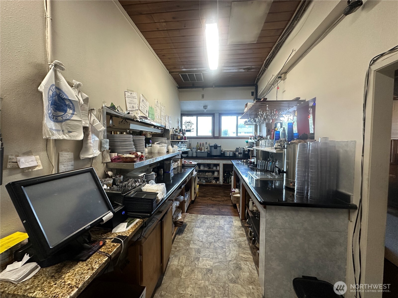 400 Pacific Ave N , Long Beach, WA 98631