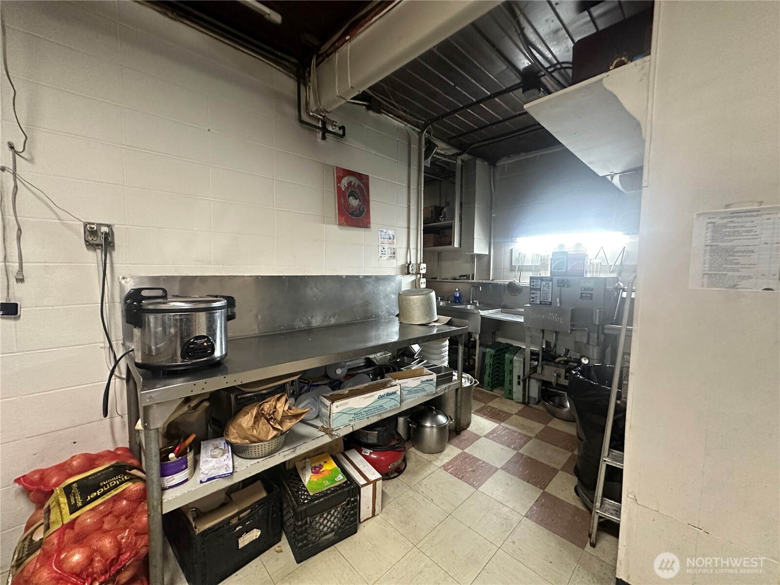 400 Pacific Ave N , Long Beach, WA 98631