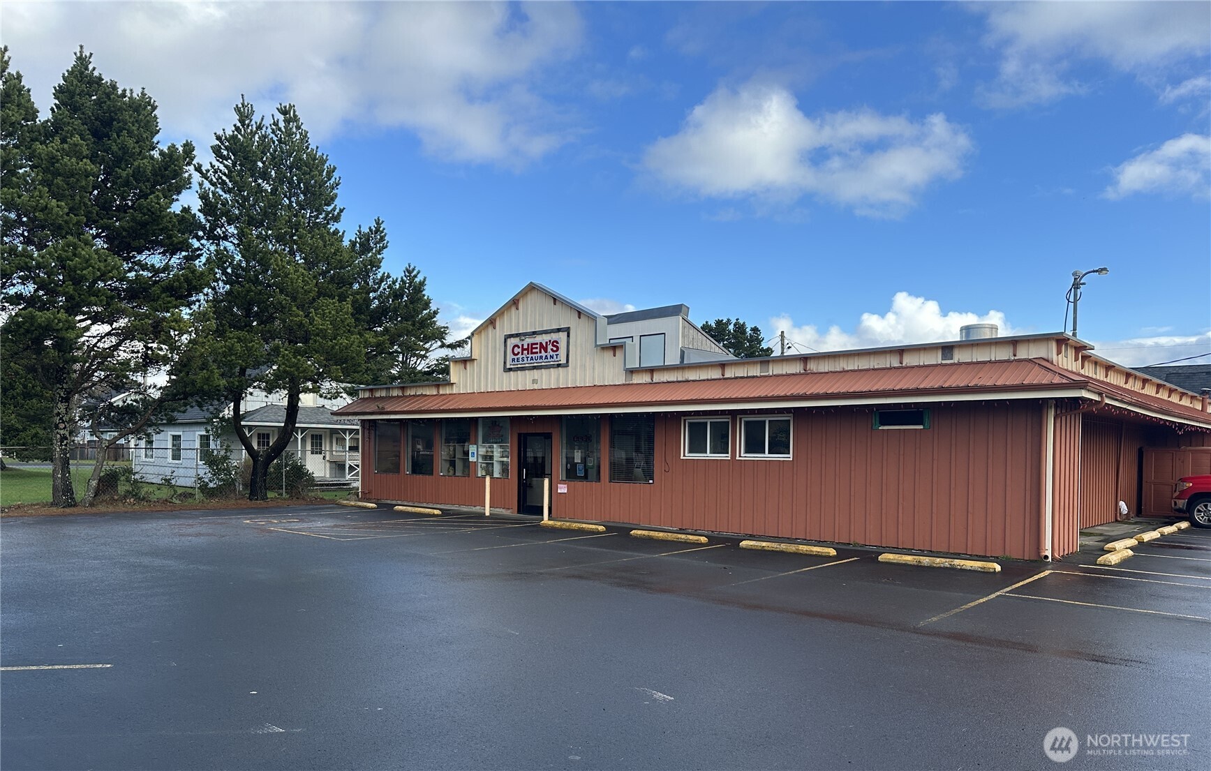 400 Pacific Ave N , Long Beach, WA 98631
