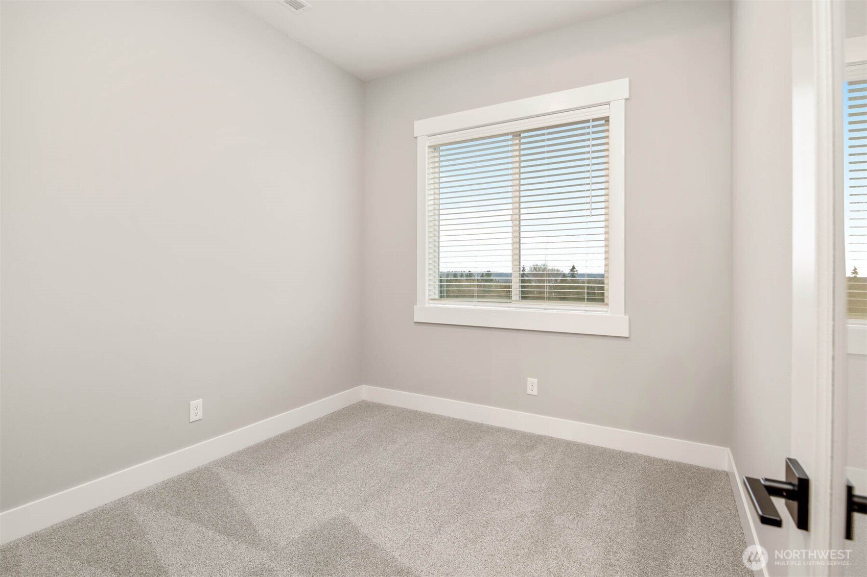 3853 95th Avenue E, Edgewood, WA 98371