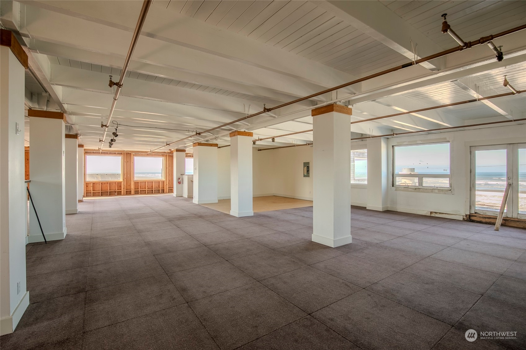 61 Main Street , Pacific Beach, WA 98571