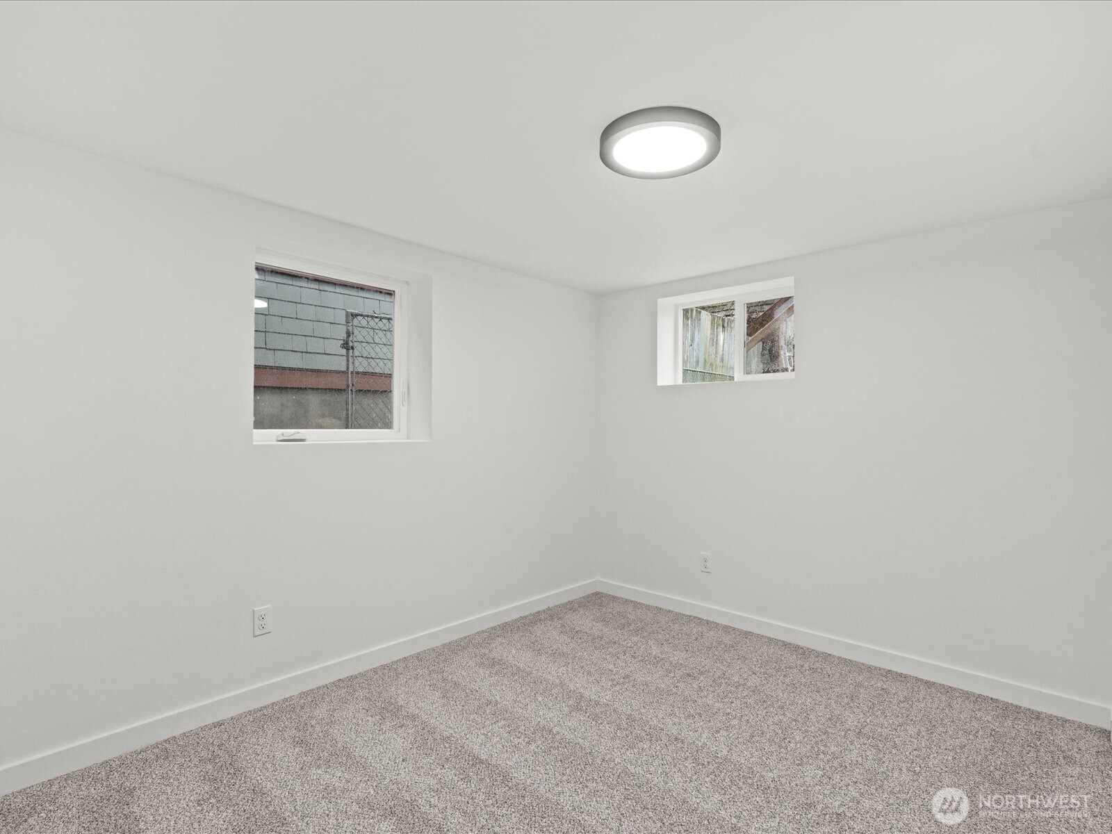 1008 N Steele Street , Tacoma, WA 98406