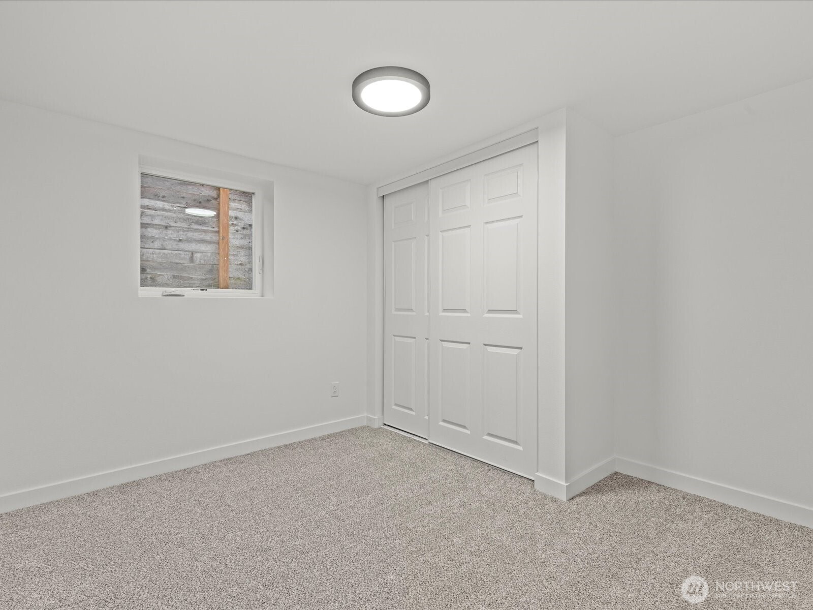 1008 N Steele Street , Tacoma, WA 98406