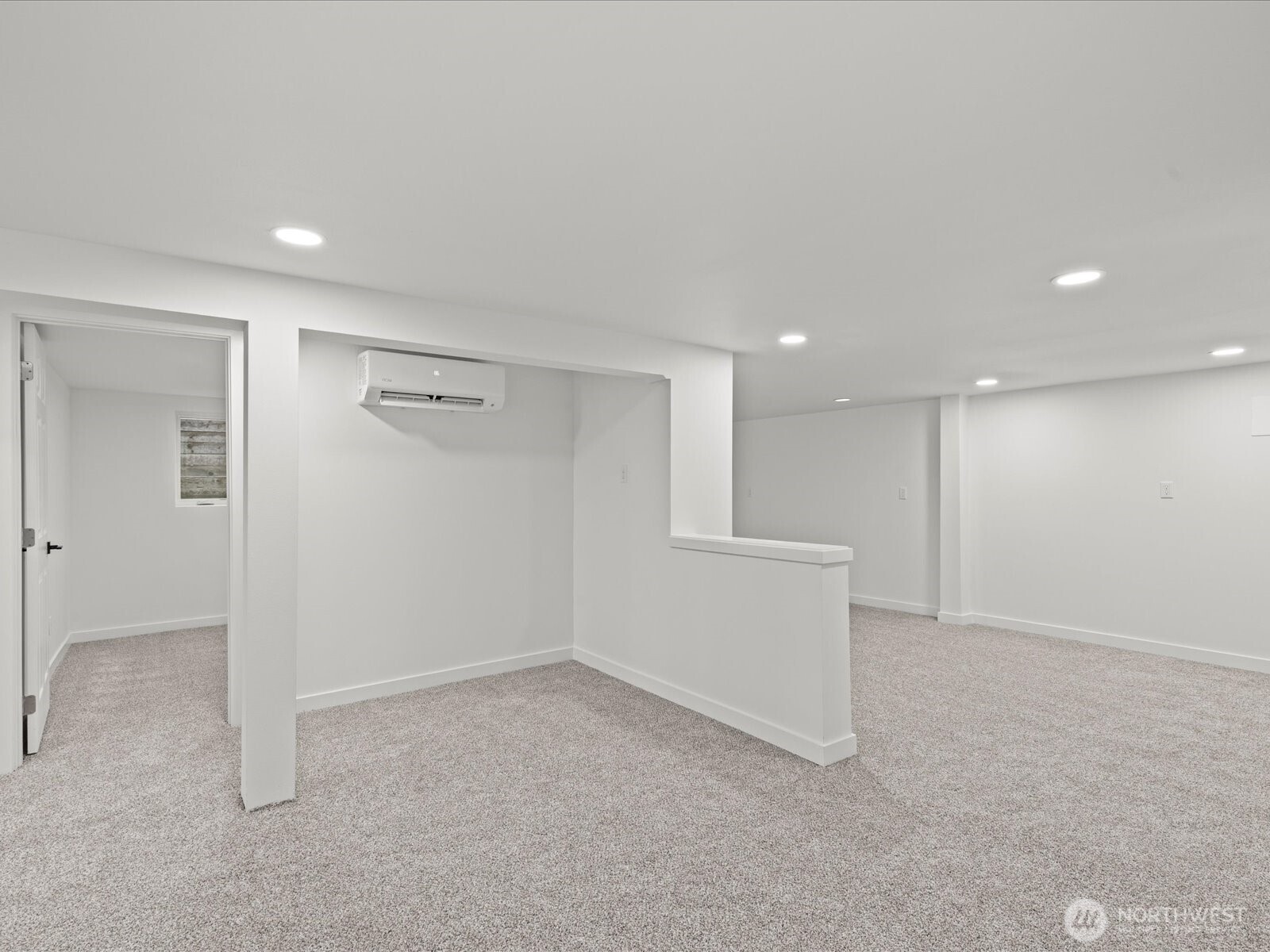 1008 N Steele Street , Tacoma, WA 98406