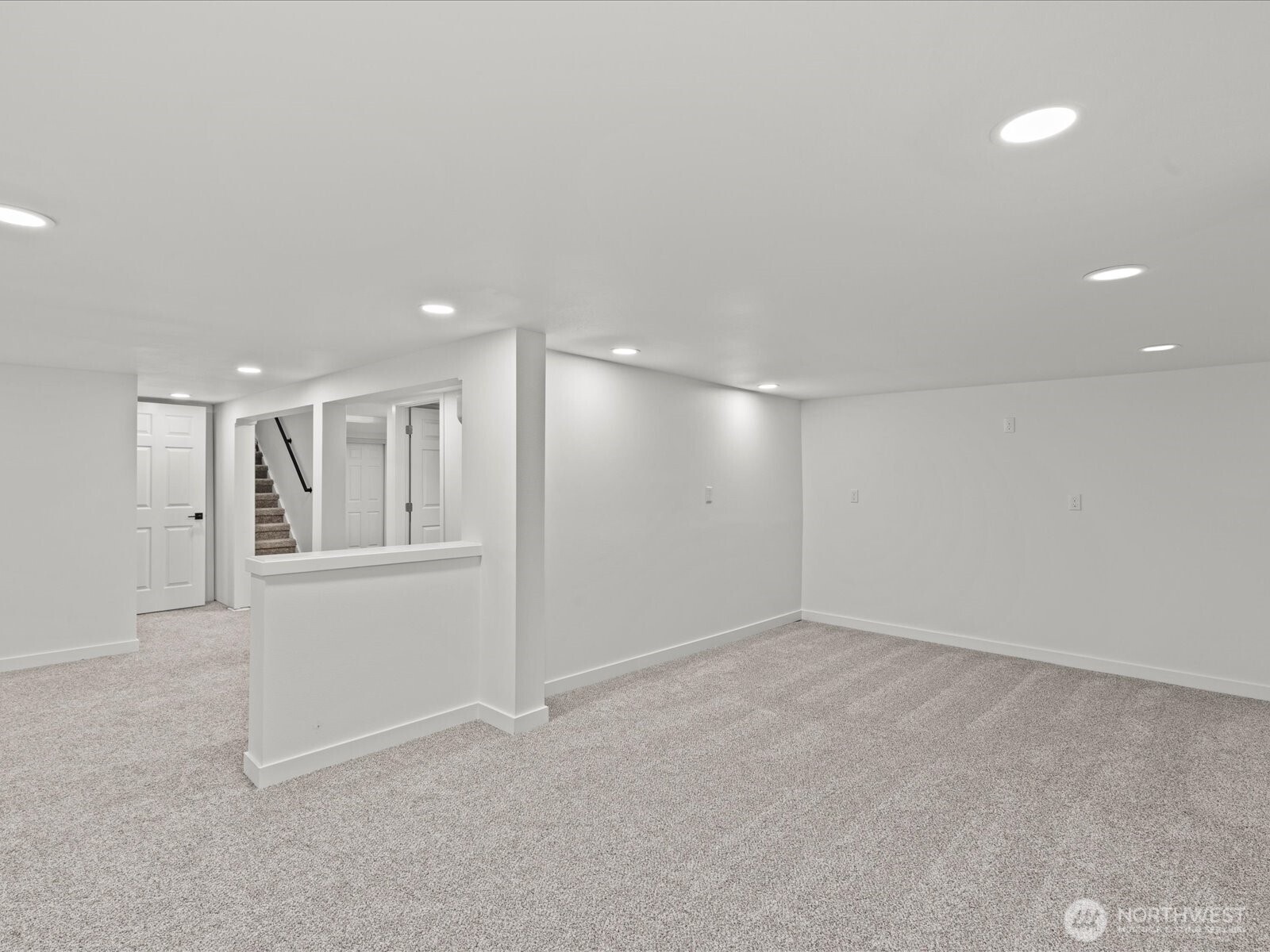 1008 N Steele Street , Tacoma, WA 98406