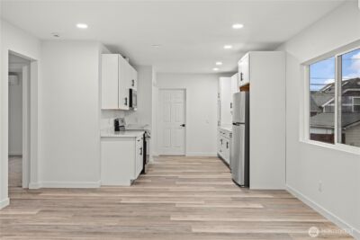 1008 N Steele Street , Tacoma, WA 98406 - Photo 6