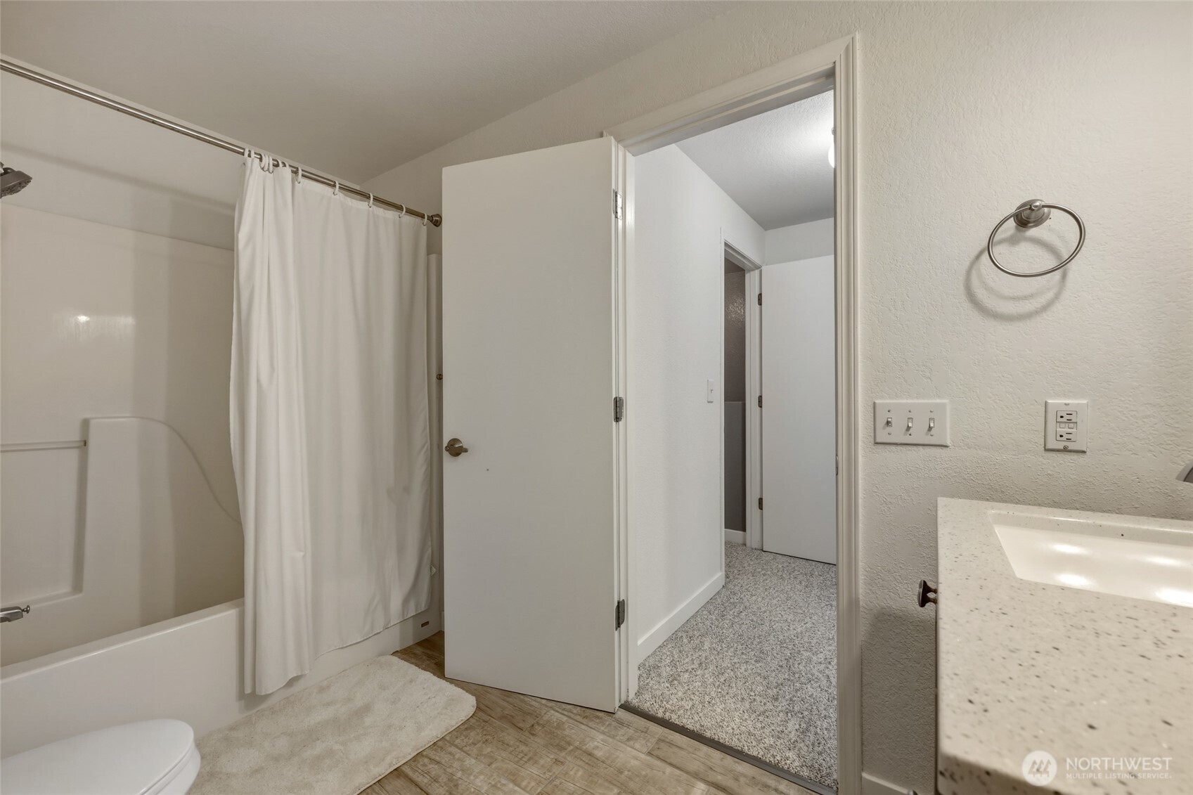 6005 Merlot Lane SE, Lacey, WA 98513