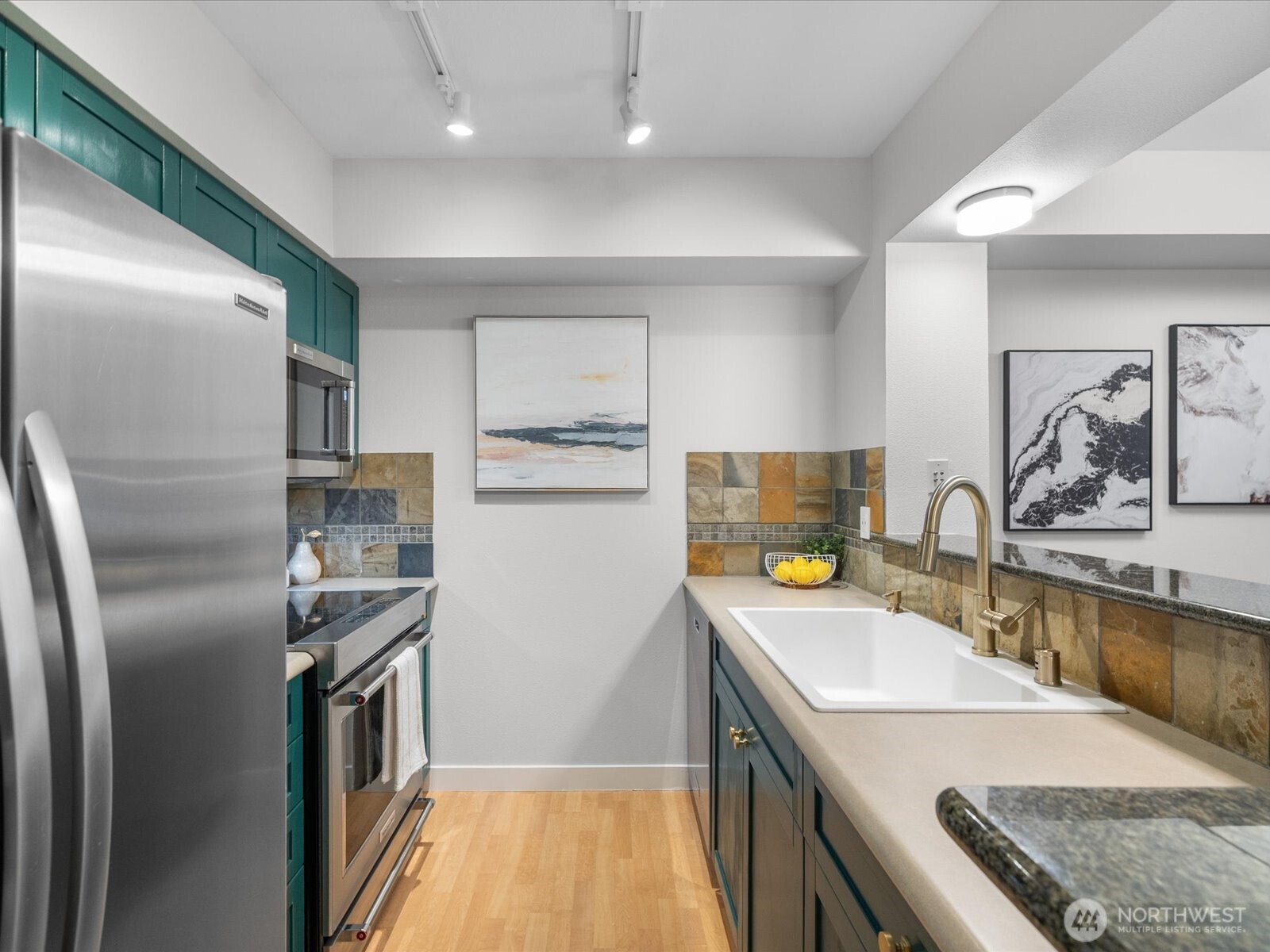 1545 NW 57th Street #202, Seattle, WA 98107