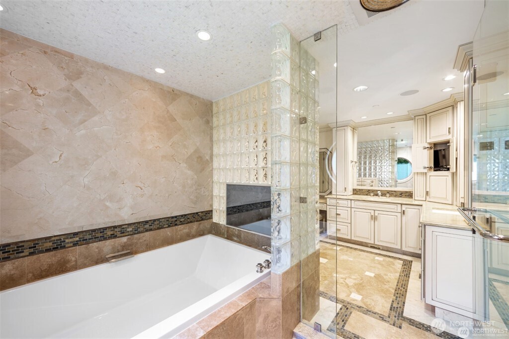 11009 317th Avenue NE, Carnation, WA 98014