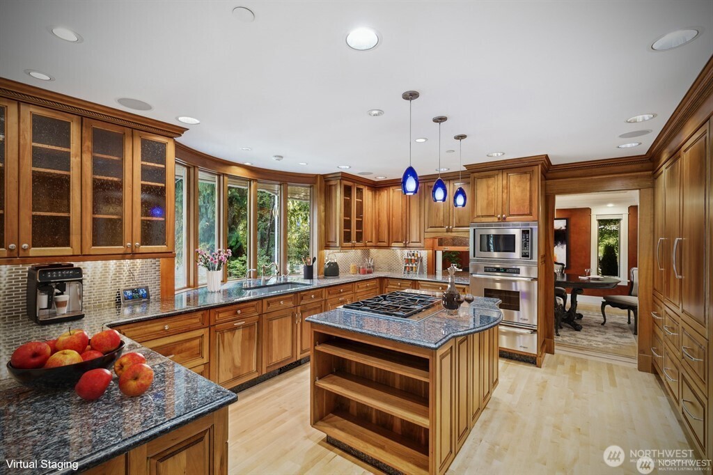 11009 317th Avenue NE, Carnation, WA 98014
