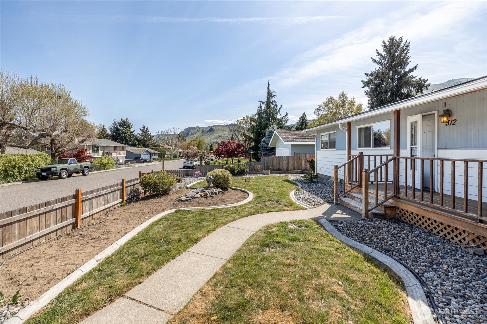 312 Marie Avenue , Wenatchee, WA 98802