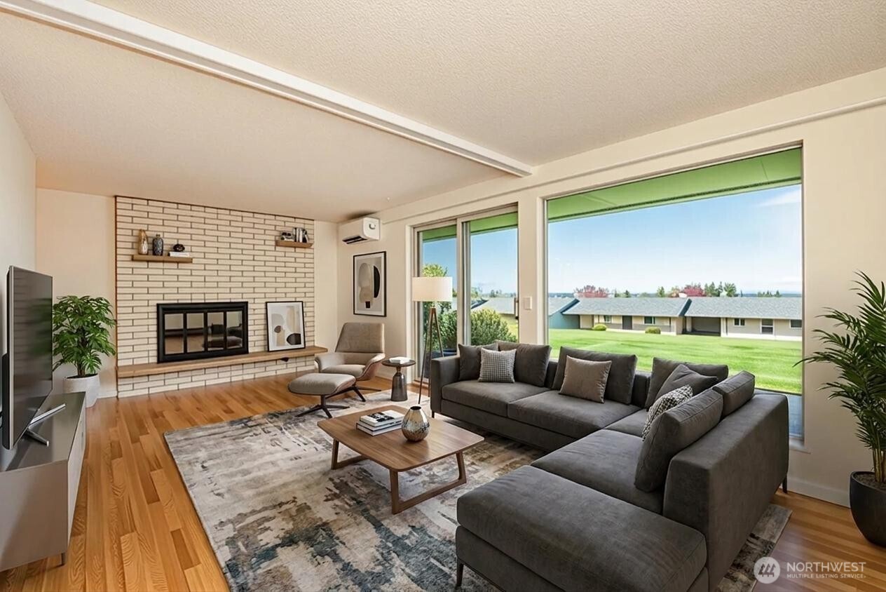 1301 S Third Avenue #5B, Sequim, WA 98382