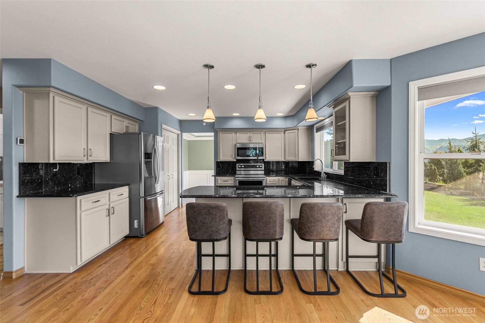 2205 N Devon Avenue , East Wenatchee, WA 98802