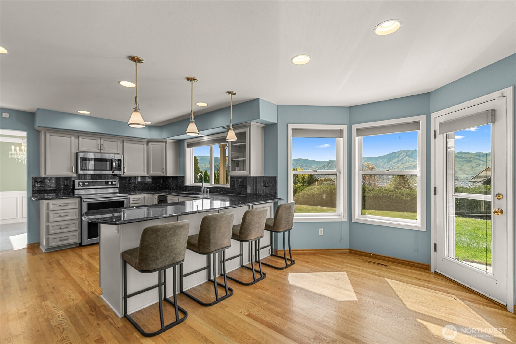 2205 N Devon Avenue , East Wenatchee, WA 98802