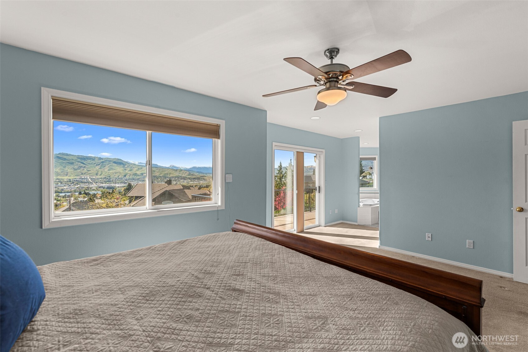 2205 N Devon Avenue , East Wenatchee, WA 98802