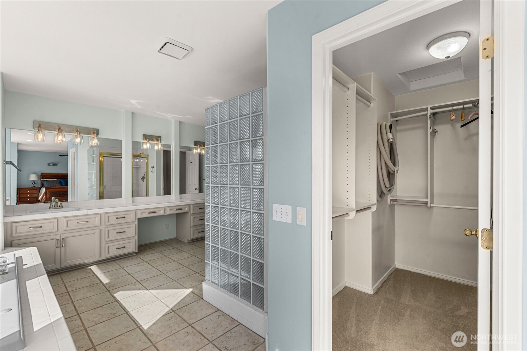 2205 N Devon Avenue , East Wenatchee, WA 98802