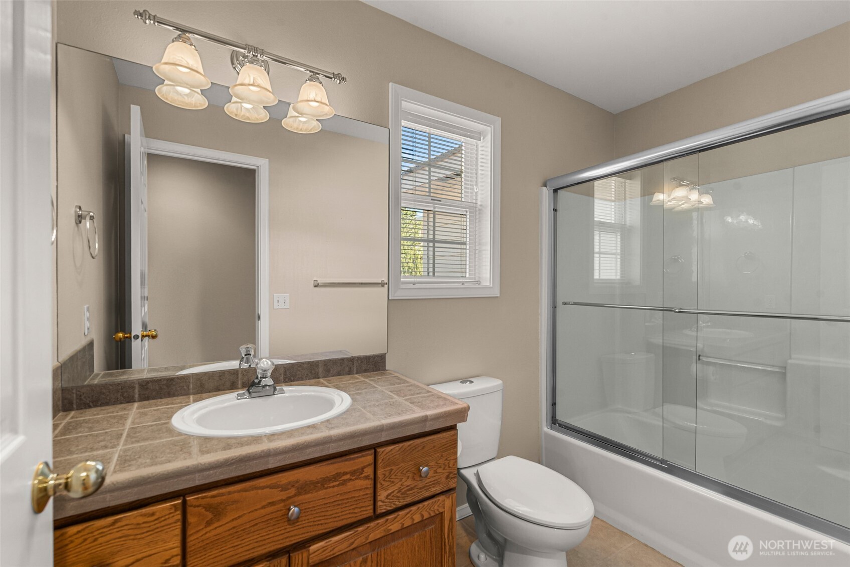 2205 N Devon Avenue , East Wenatchee, WA 98802