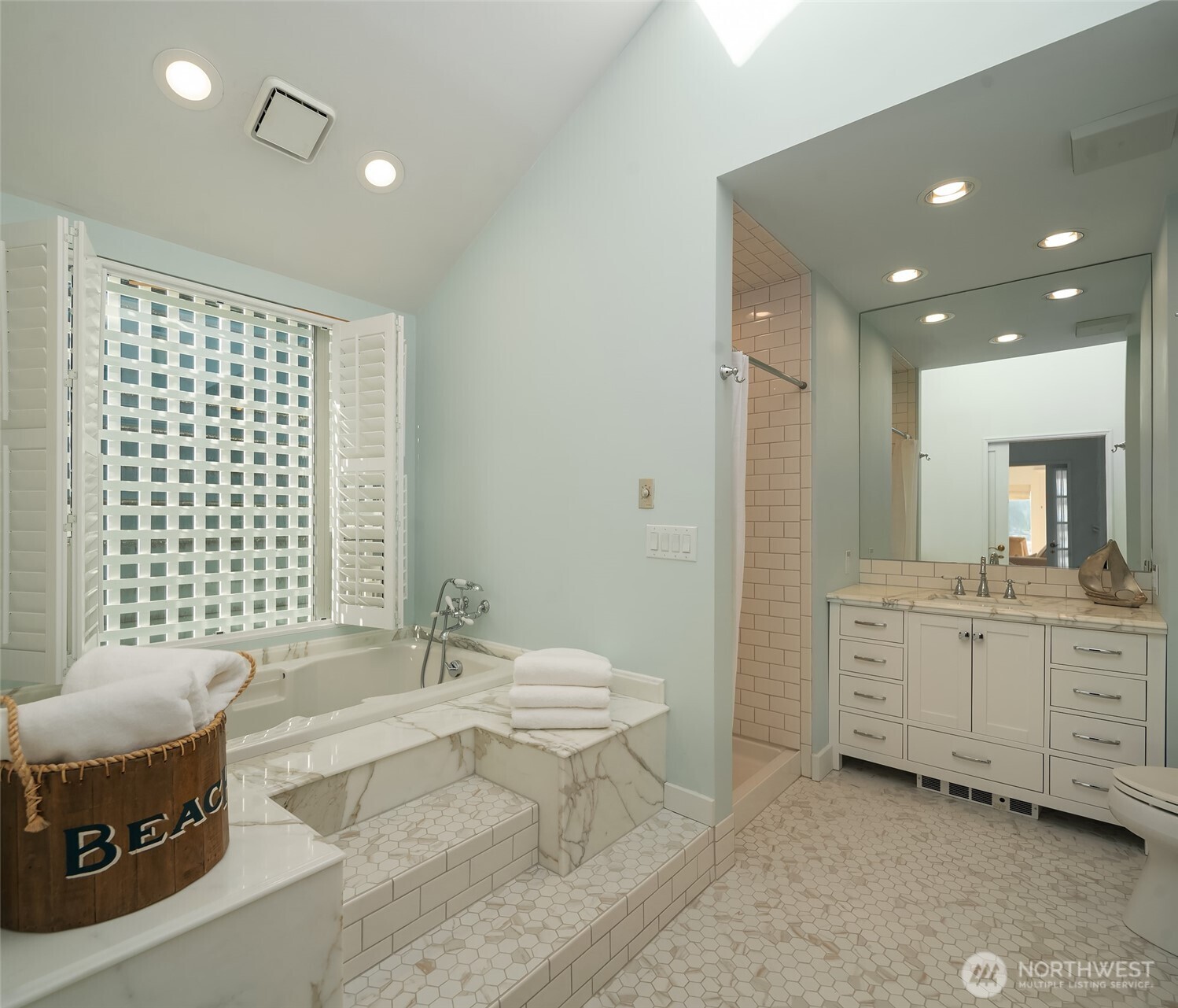 6731 E State Route 106 , Union, WA 98592