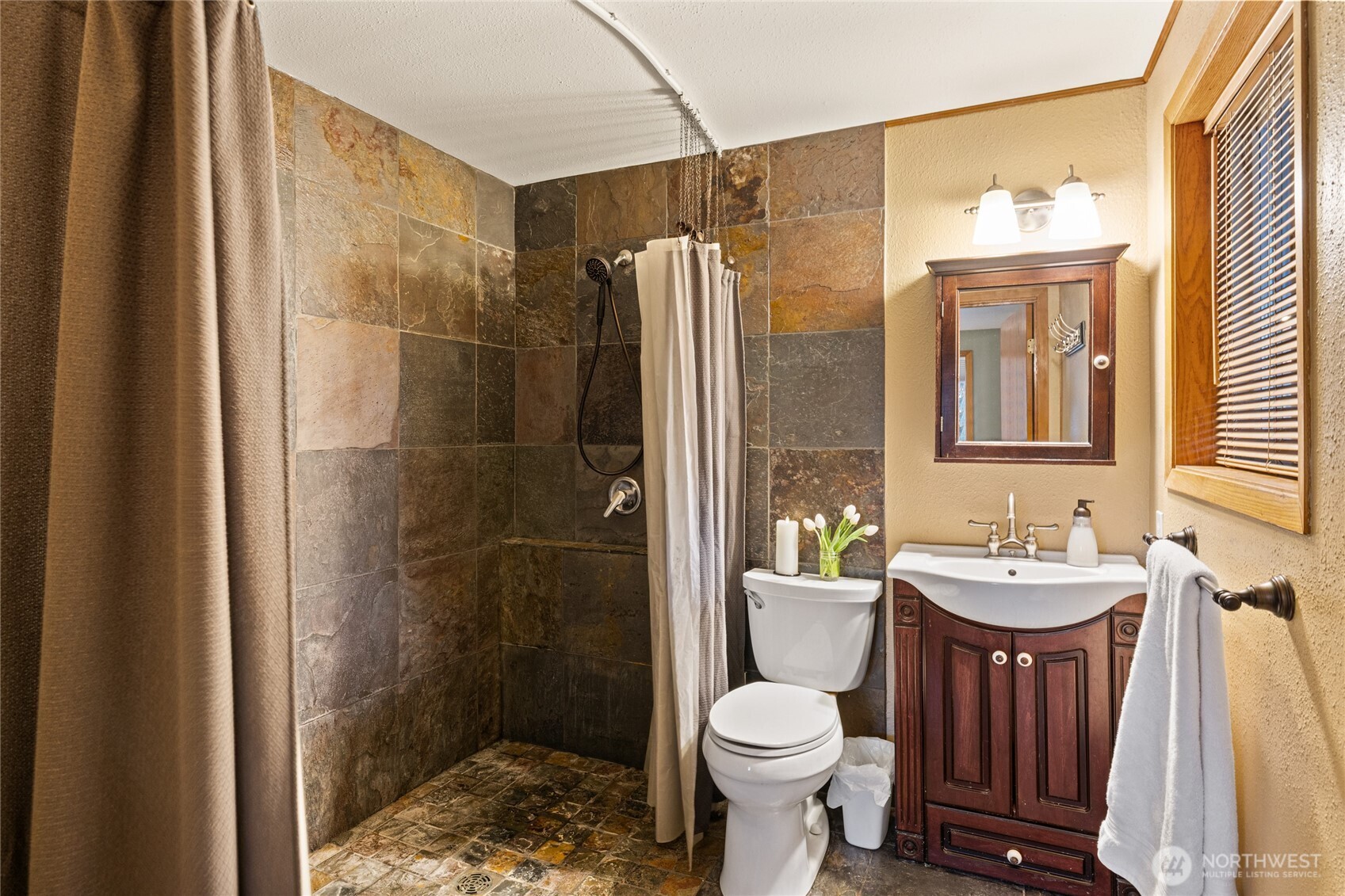 221 Cross Creek Dr , Ellensburg, WA 98926