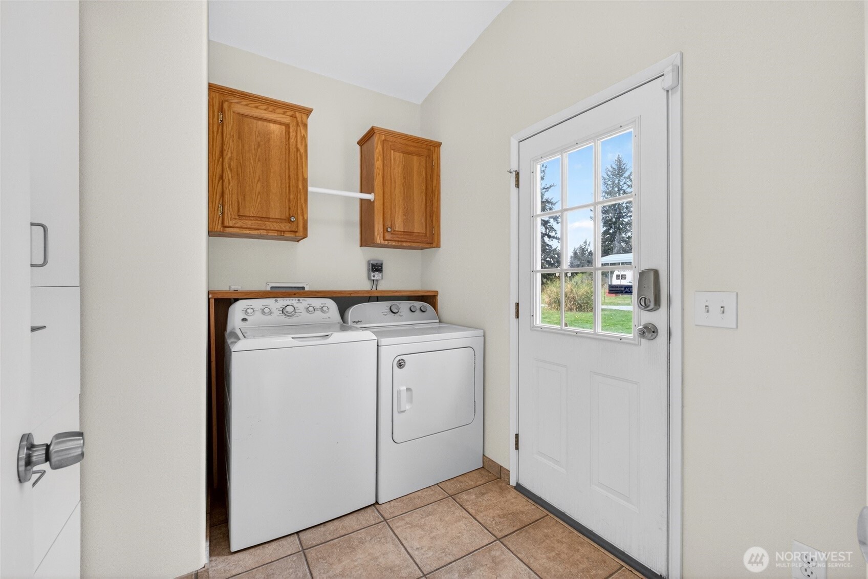 41419 94th Avenue E, Eatonville, WA 98328